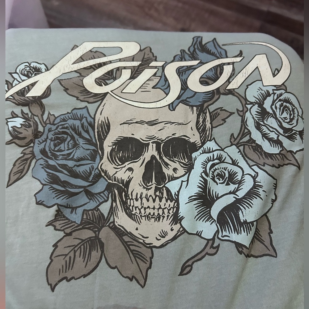 50%offw❤️ 2023 Poison Rock Band Retro 80s T-Shirt Cotton Tattoo Graphic XL 88